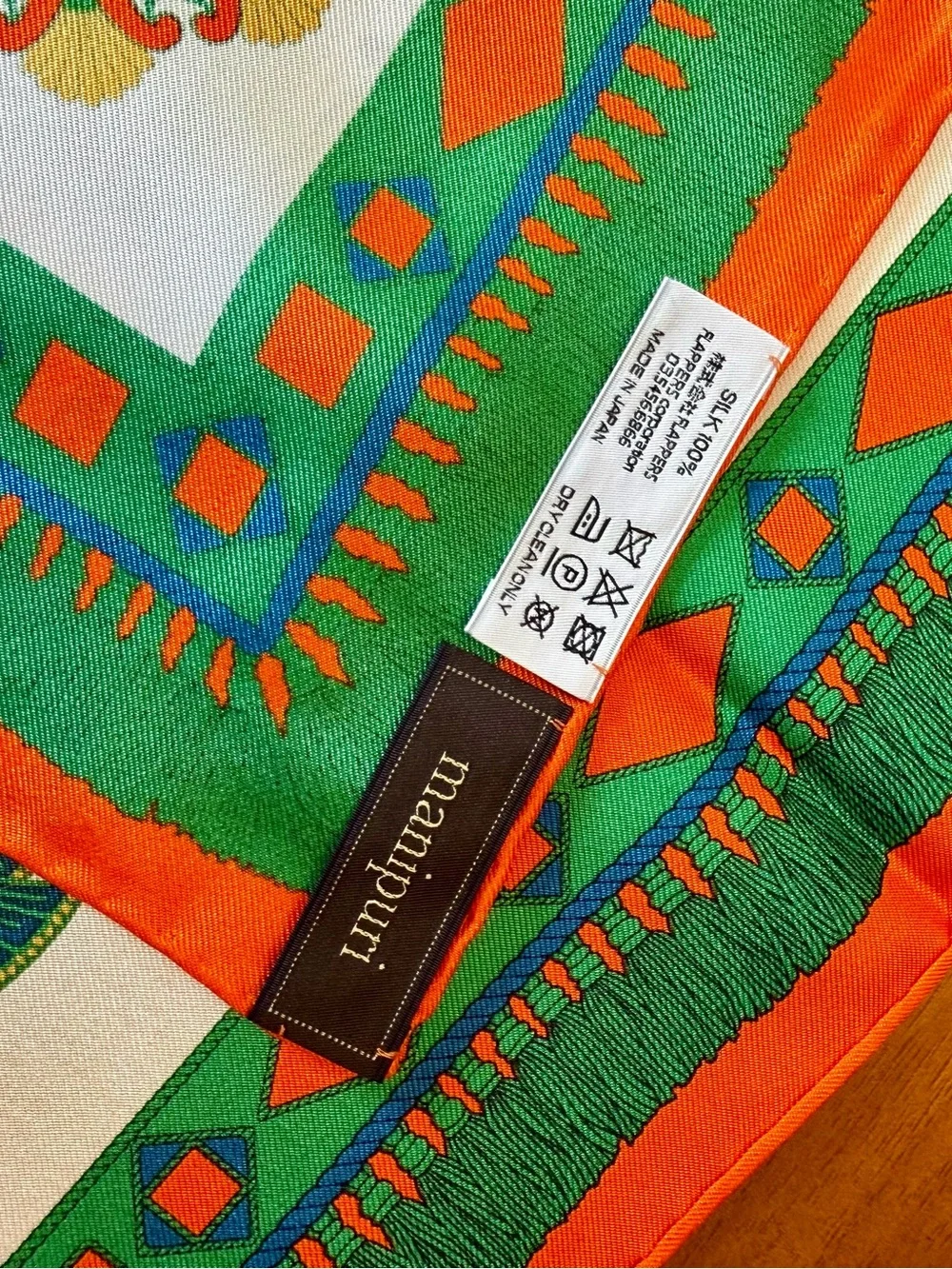 NWOT Manipuri 100 Percent Silk Square Scarf